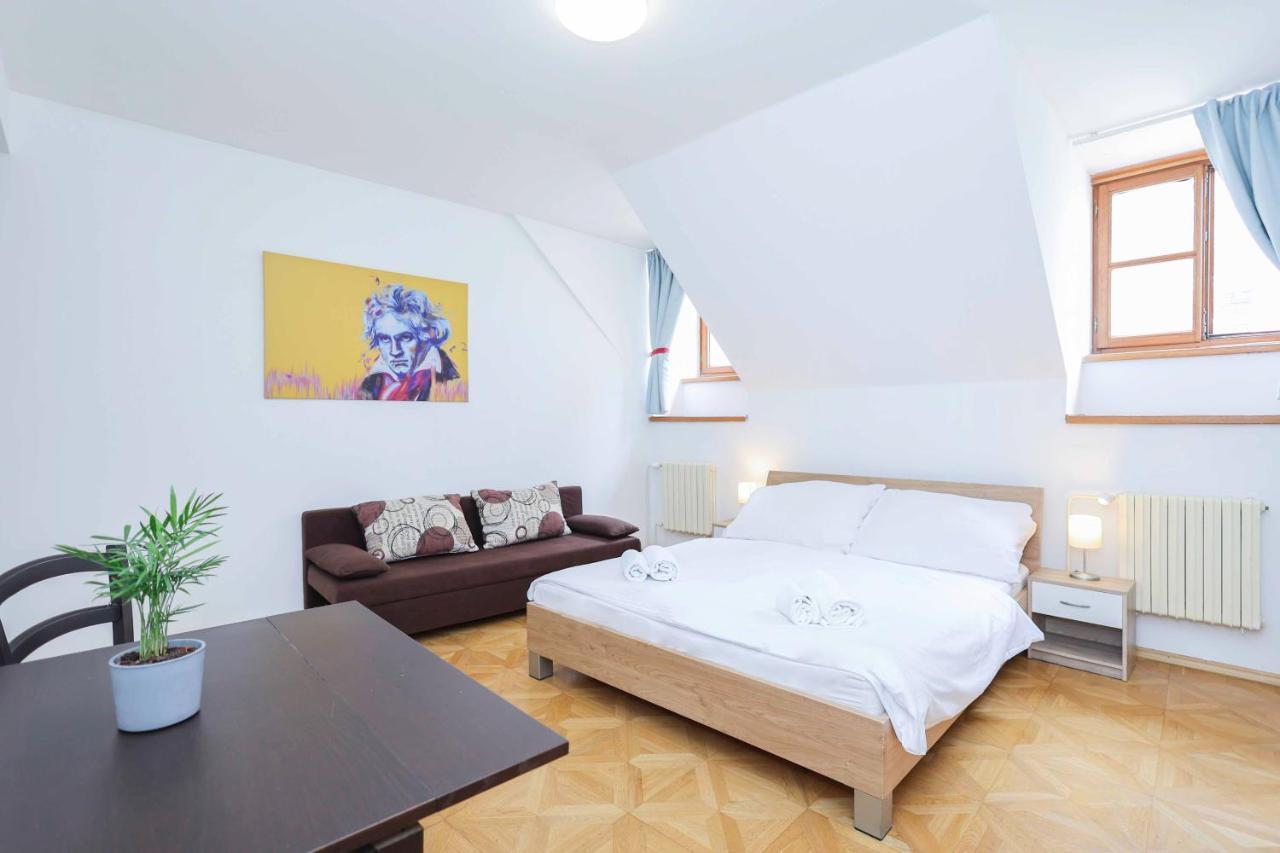 Beethoven Apartments Bratislava Bagian luar foto